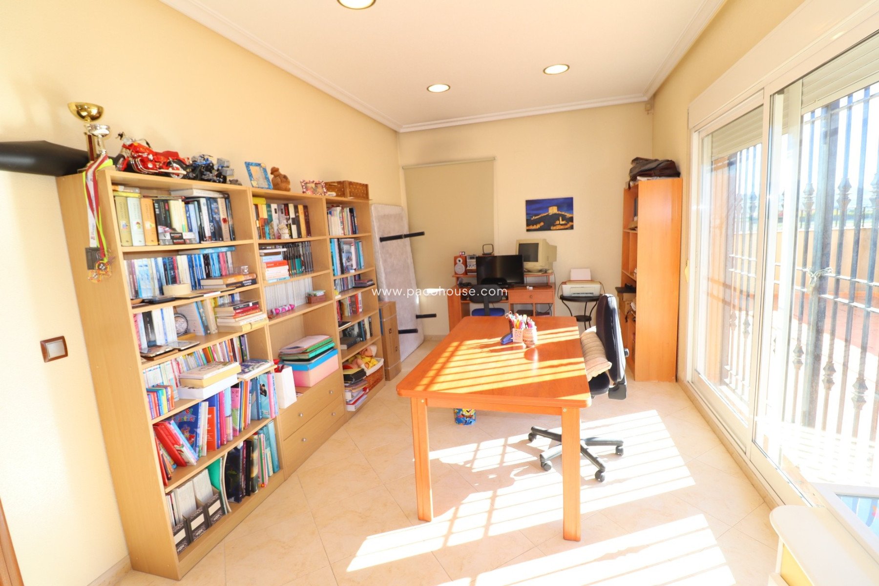 Resale - Villa -
Lorca