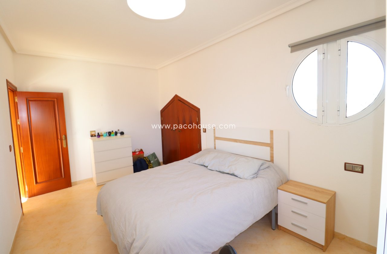 Resale - Villa -
Lorca