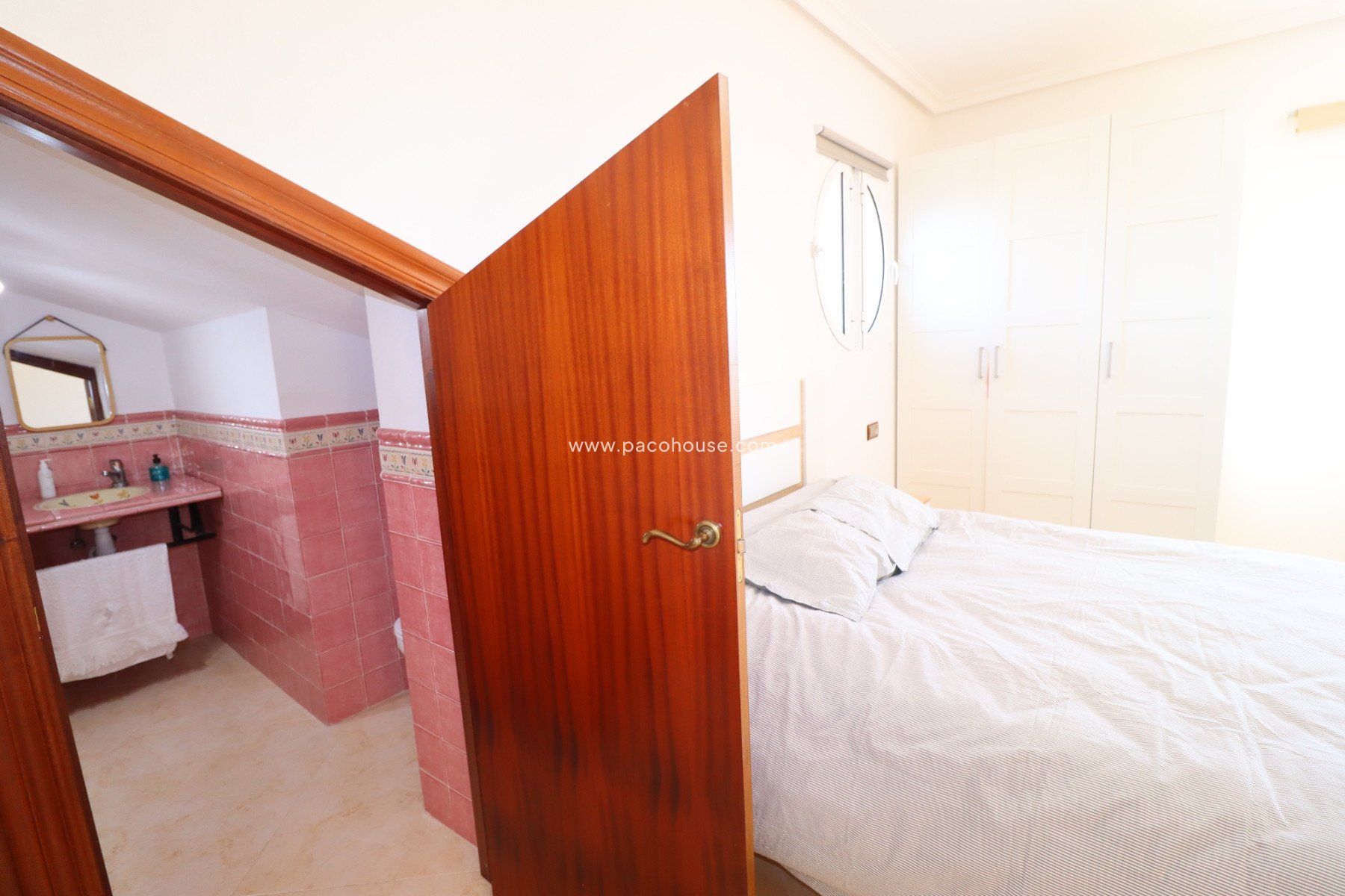 Resale - Villa -
Lorca