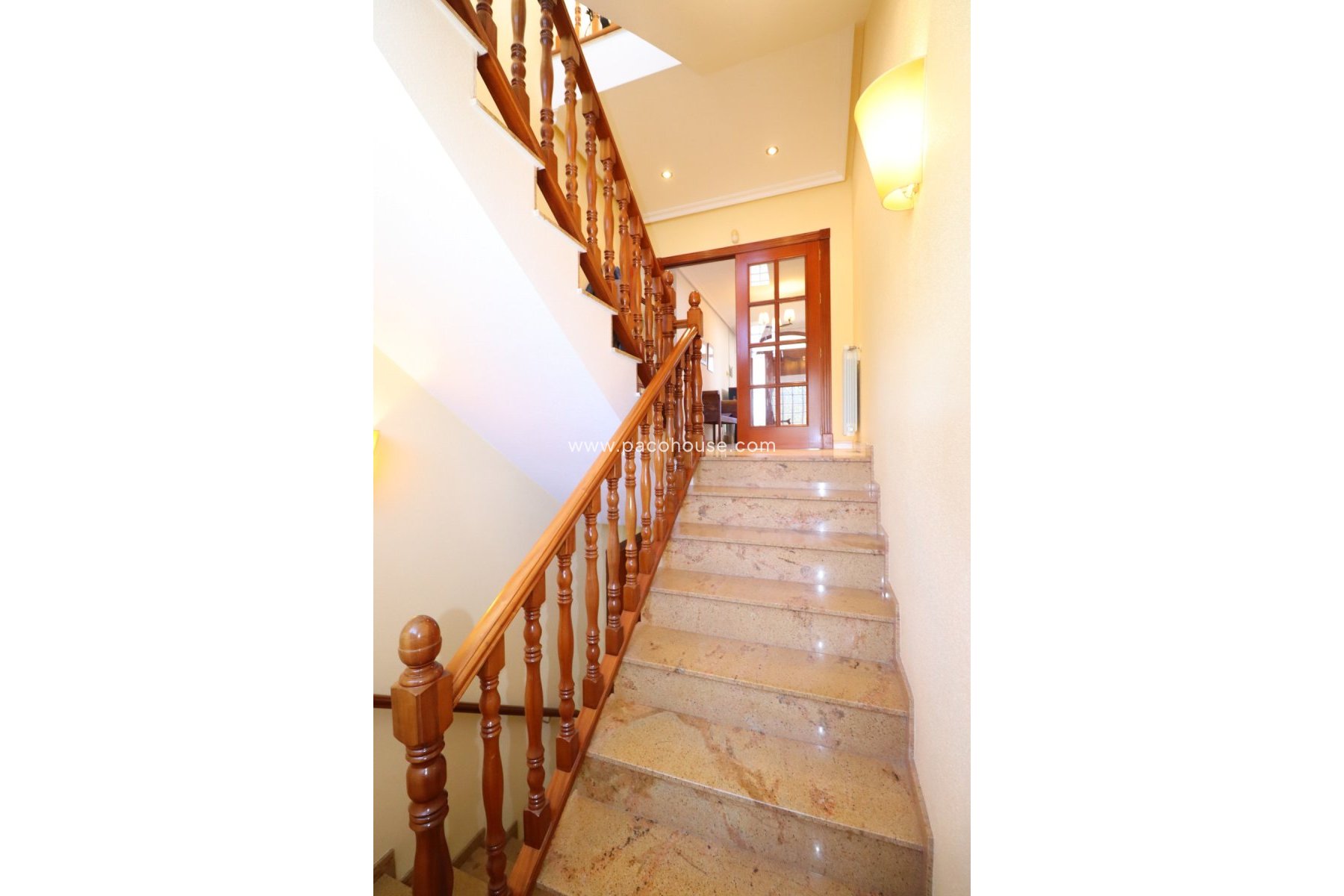 Resale - Villa -
Lorca