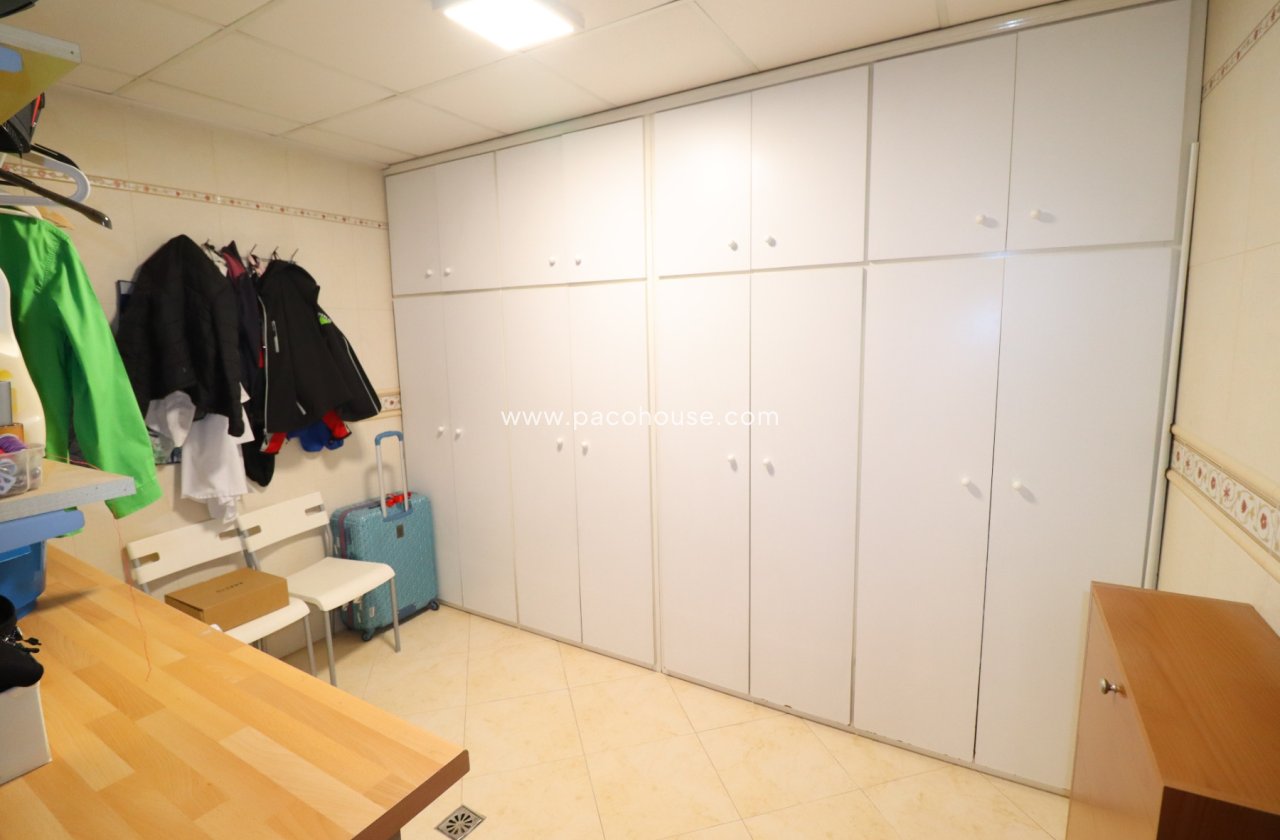 Resale - Villa -
Lorca