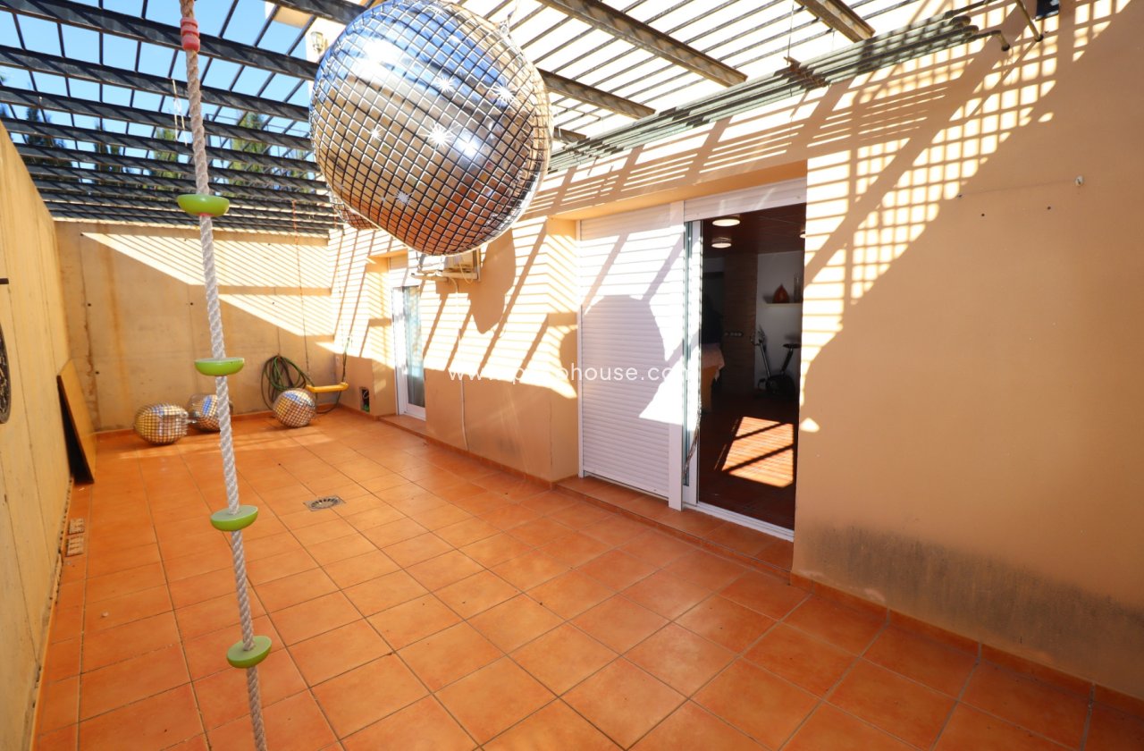 Resale - Villa -
Lorca