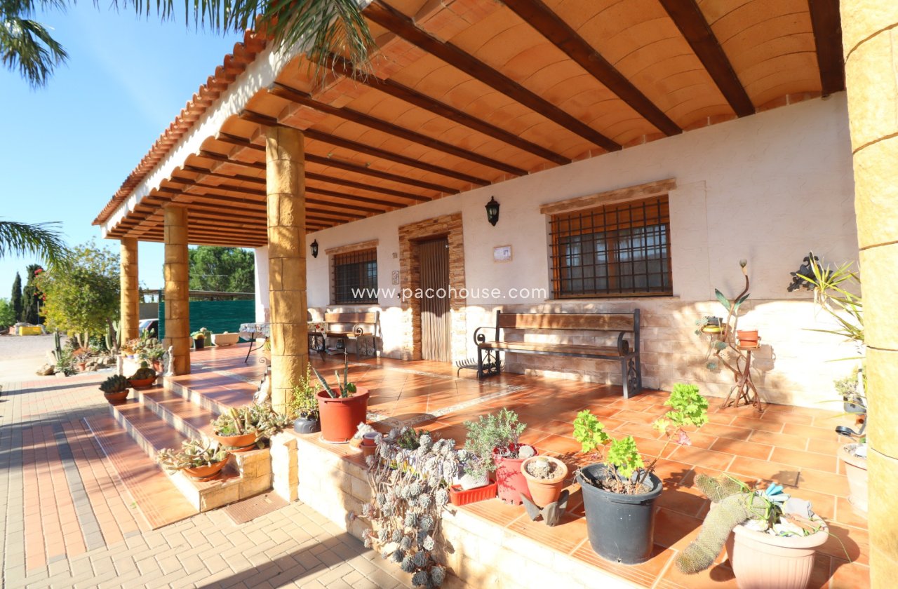 Resale - Villa -
Lorca