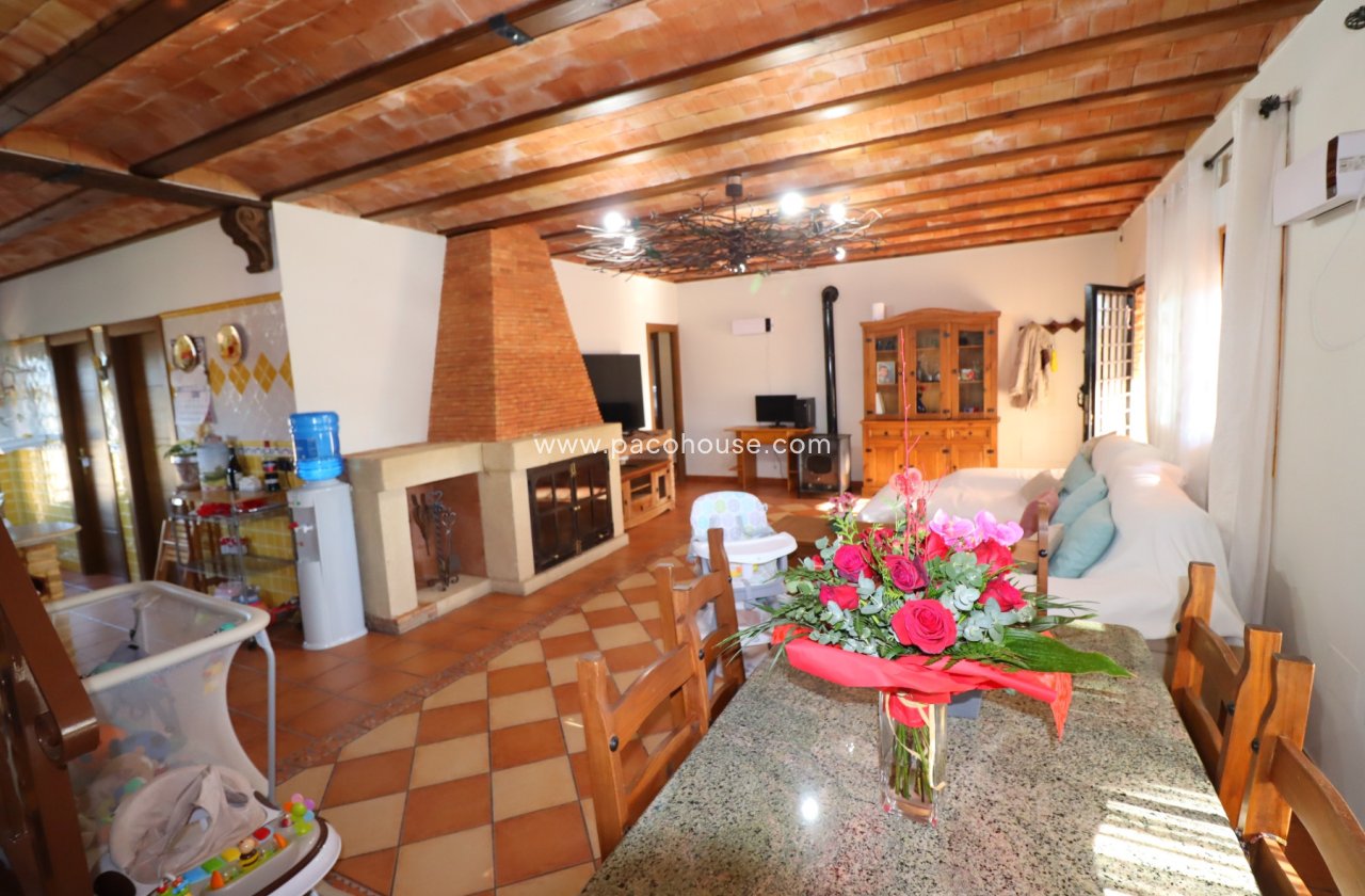 Resale - Villa -
Lorca