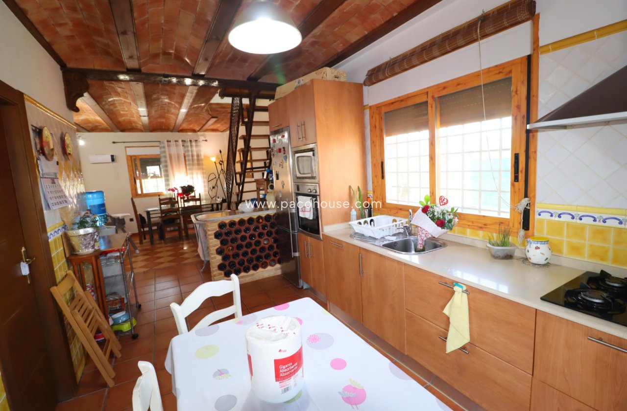 Resale - Villa -
Lorca