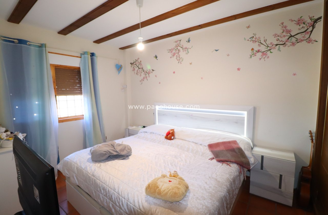 Resale - Villa -
Lorca