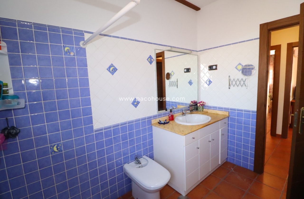 Resale - Villa -
Lorca