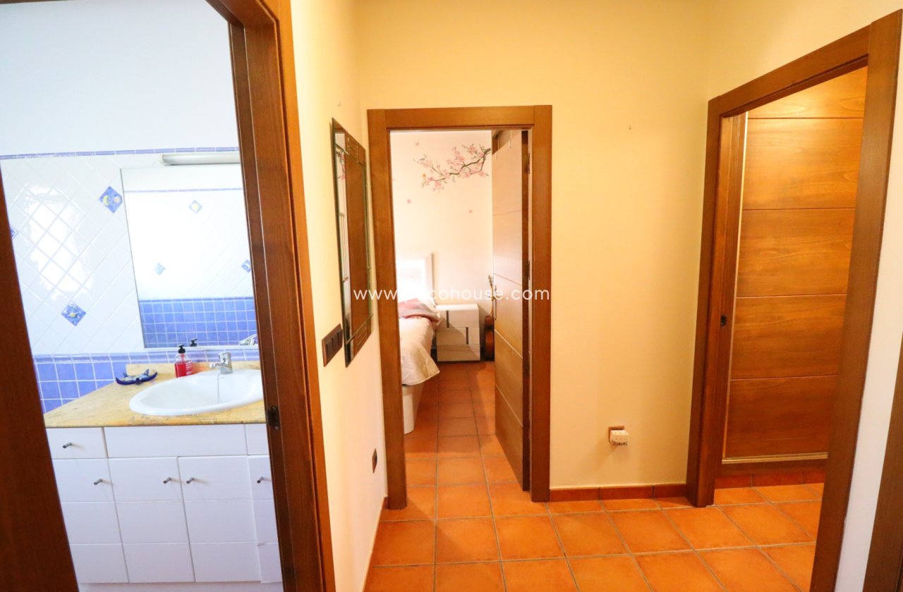 Resale - Villa -
Lorca