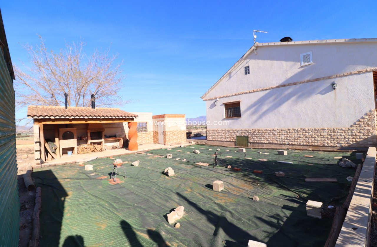 Resale - Villa -
Lorca