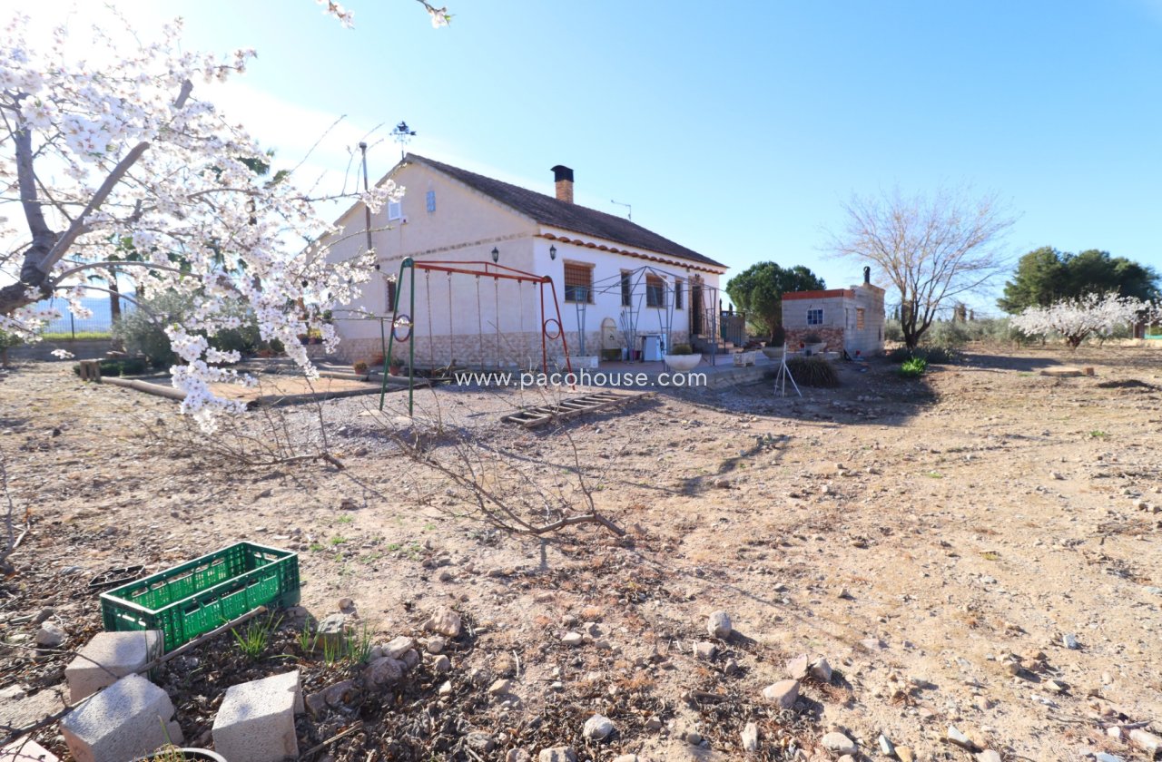 Resale - Villa -
Lorca
