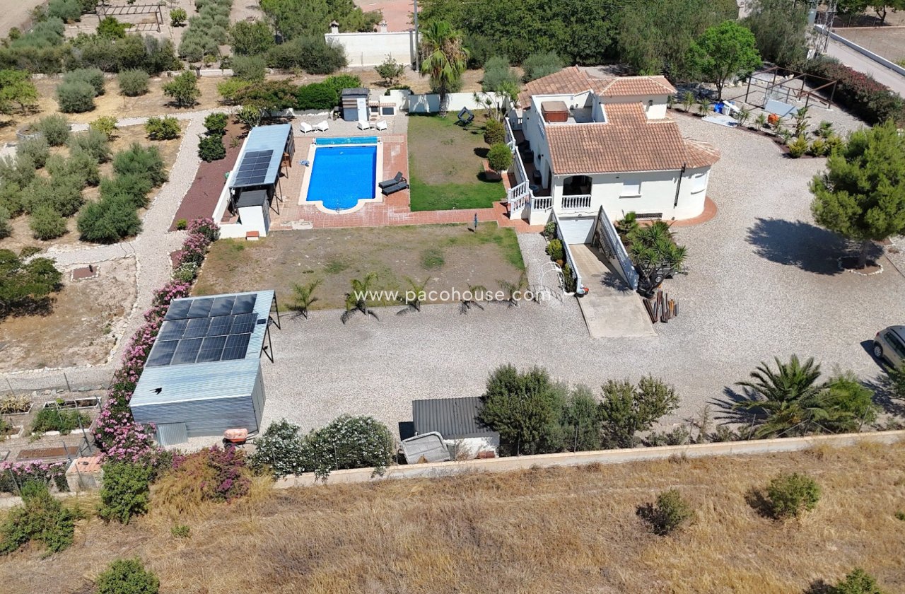 Resale - Villa -
Lorca