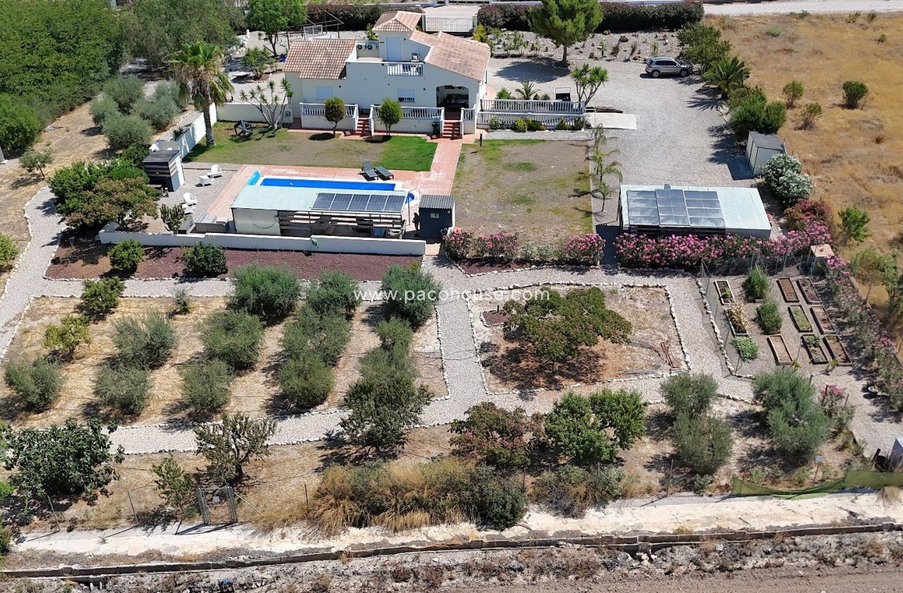 Resale - Villa -
Lorca