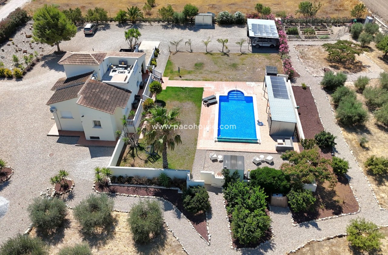 Resale - Villa -
Lorca