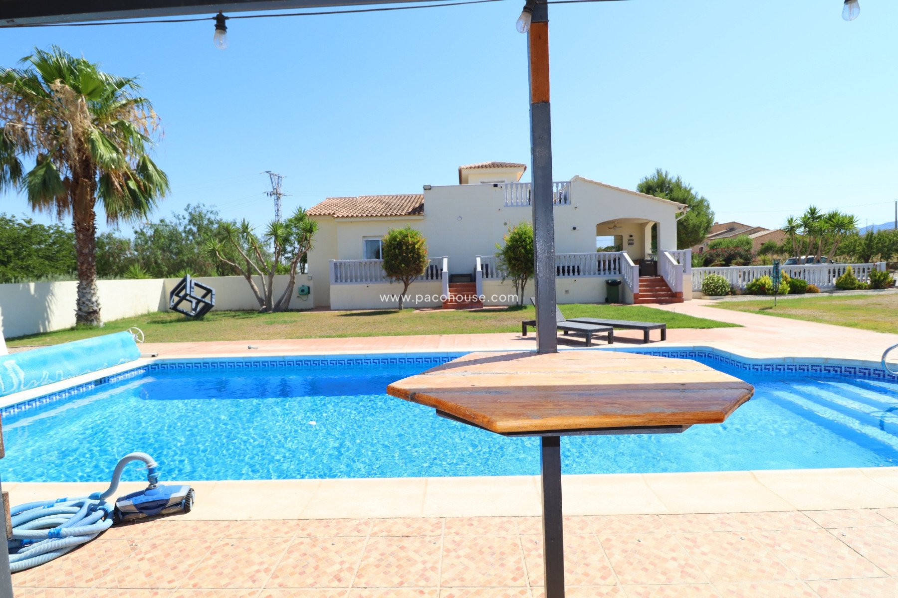 Resale - Villa -
Lorca