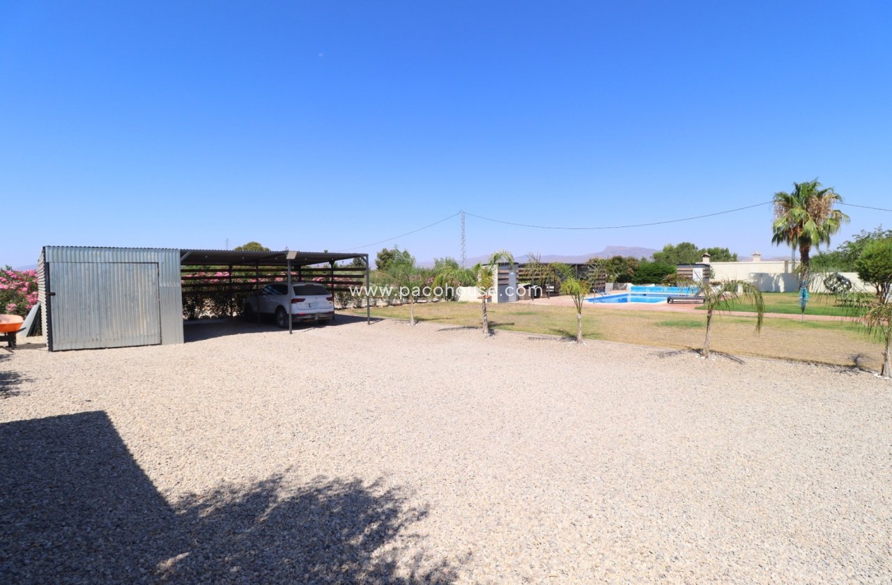 Resale - Villa -
Lorca