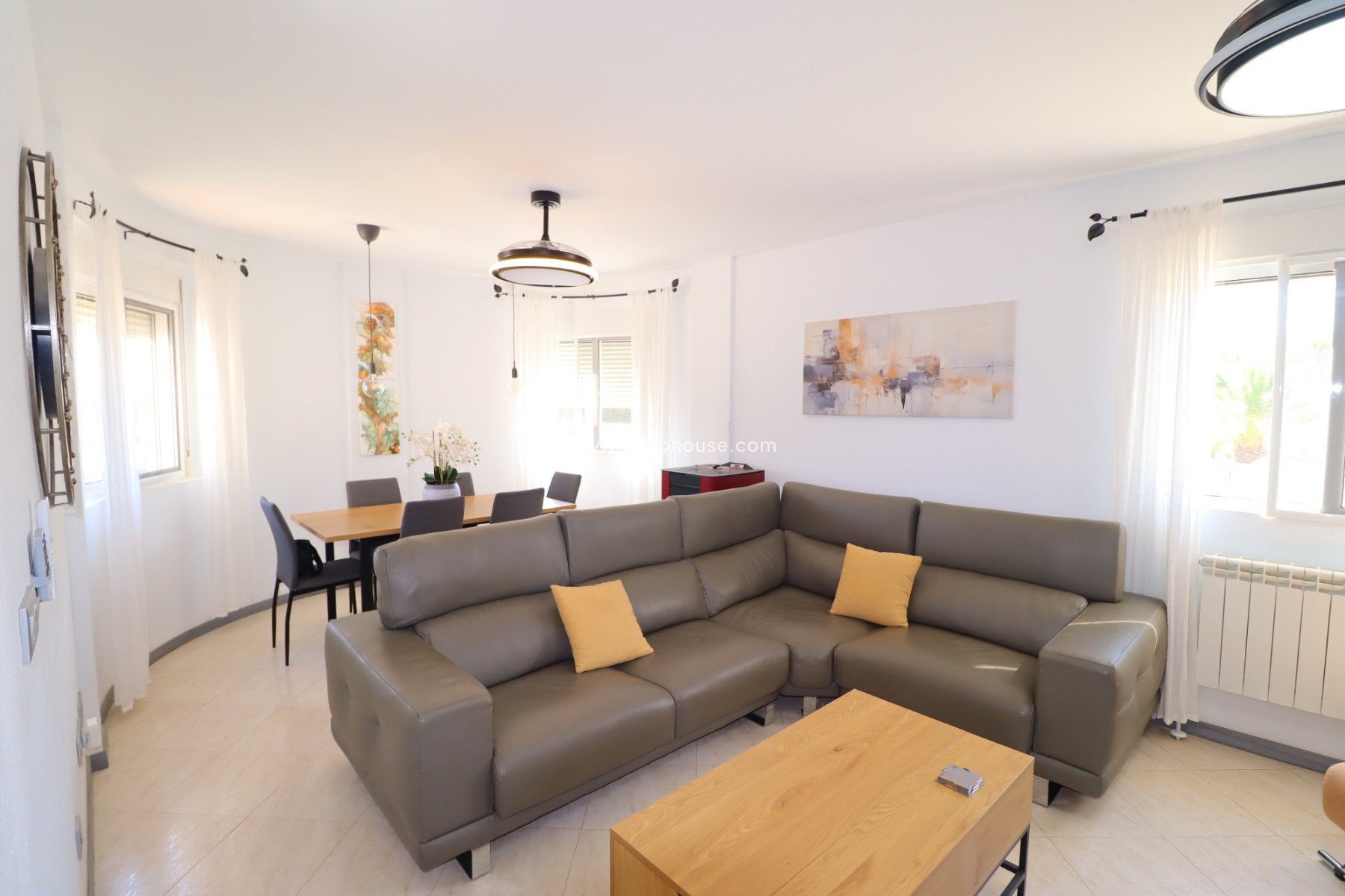 Resale - Villa -
Lorca