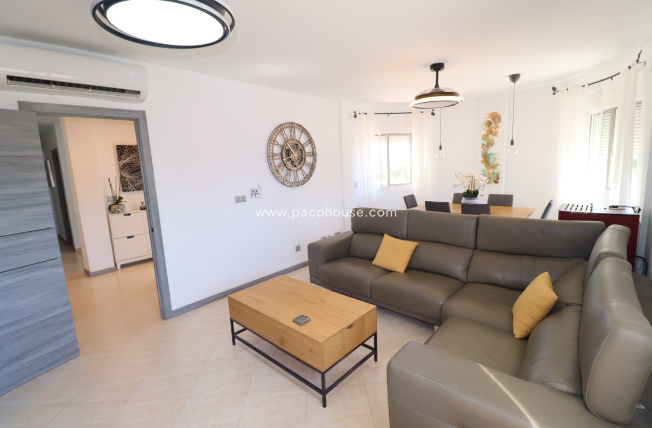 Resale - Villa -
Lorca