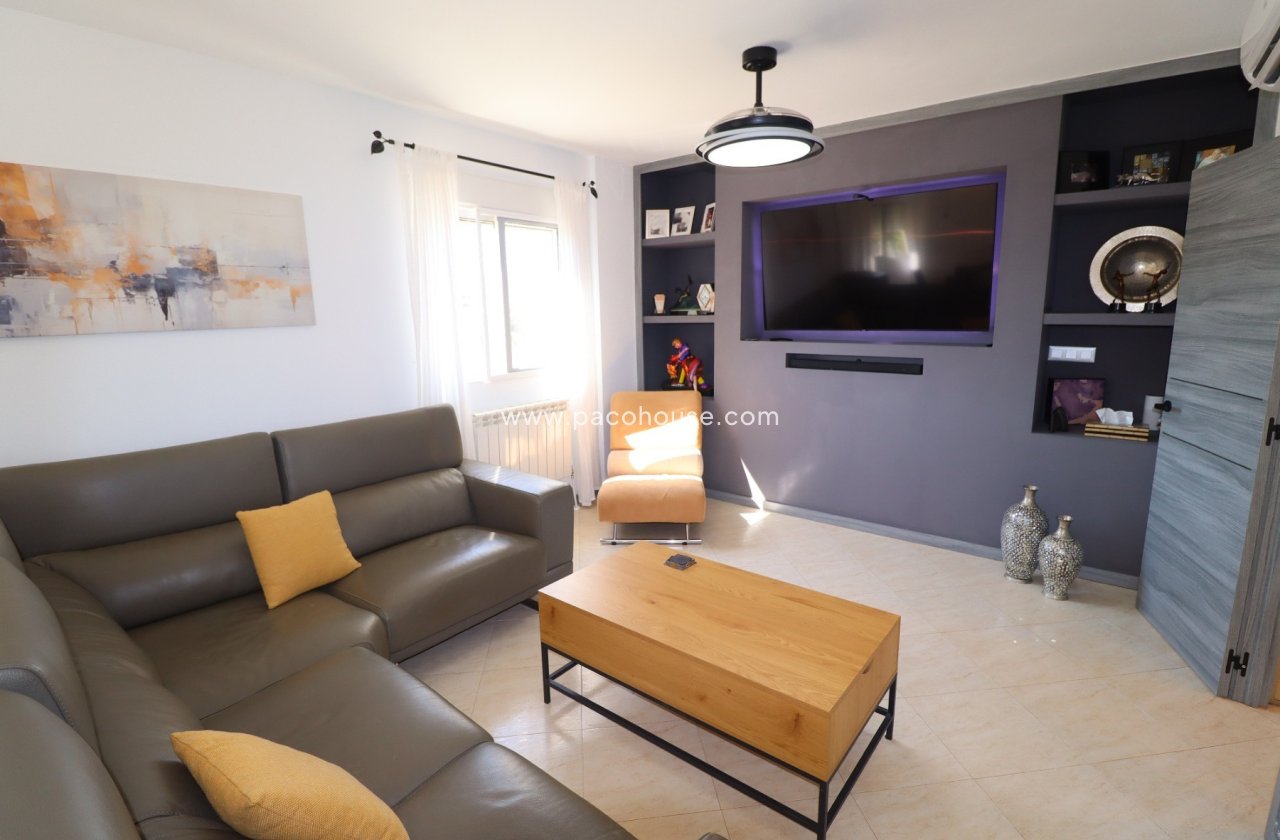 Resale - Villa -
Lorca