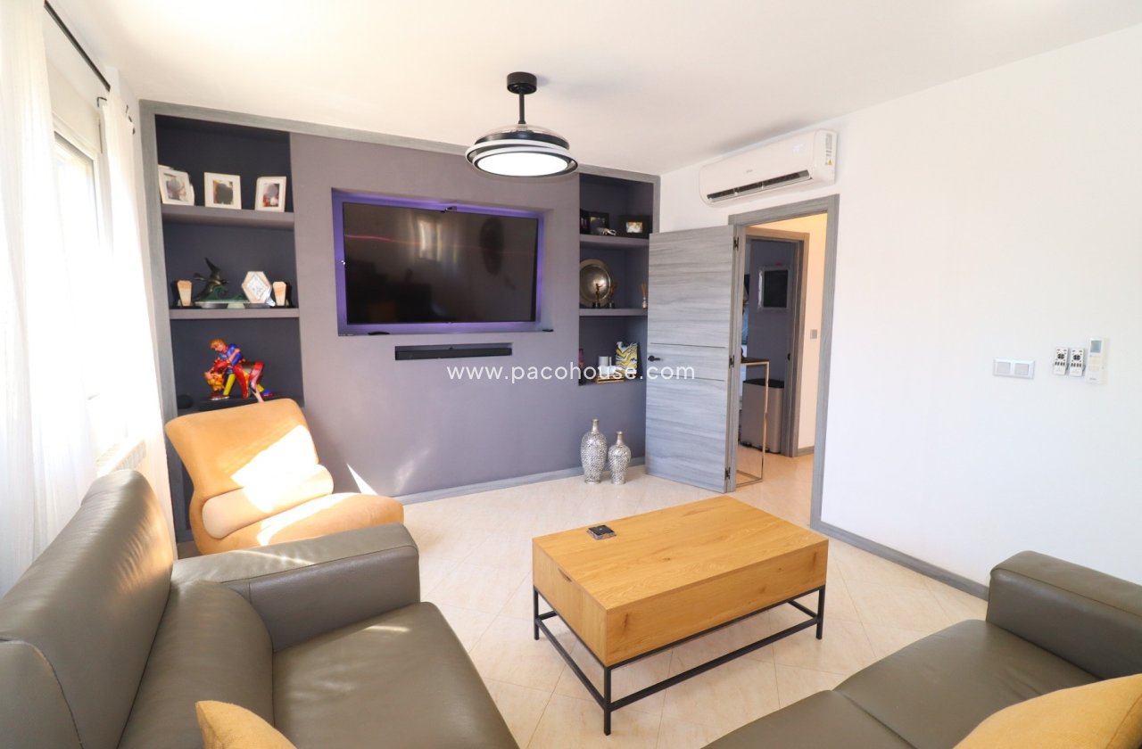 Resale - Villa -
Lorca