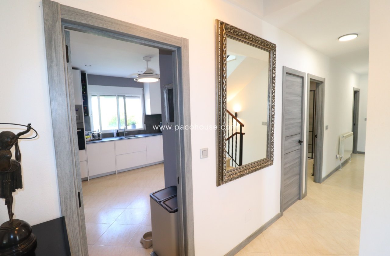 Resale - Villa -
Lorca