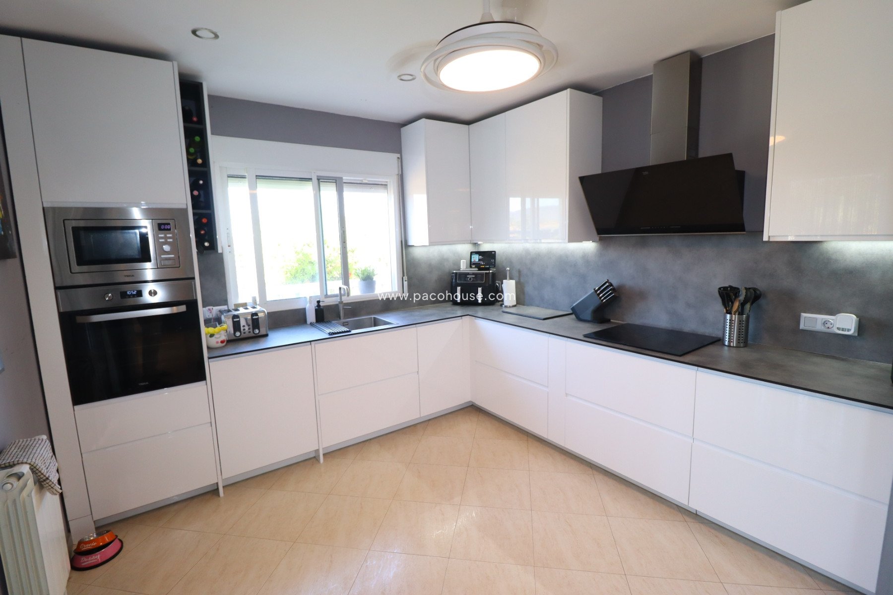 Resale - Villa -
Lorca