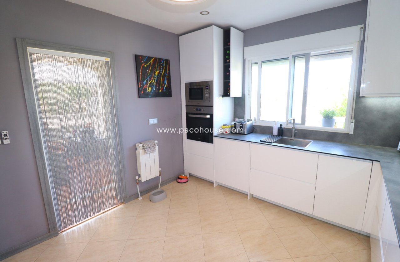 Resale - Villa -
Lorca
