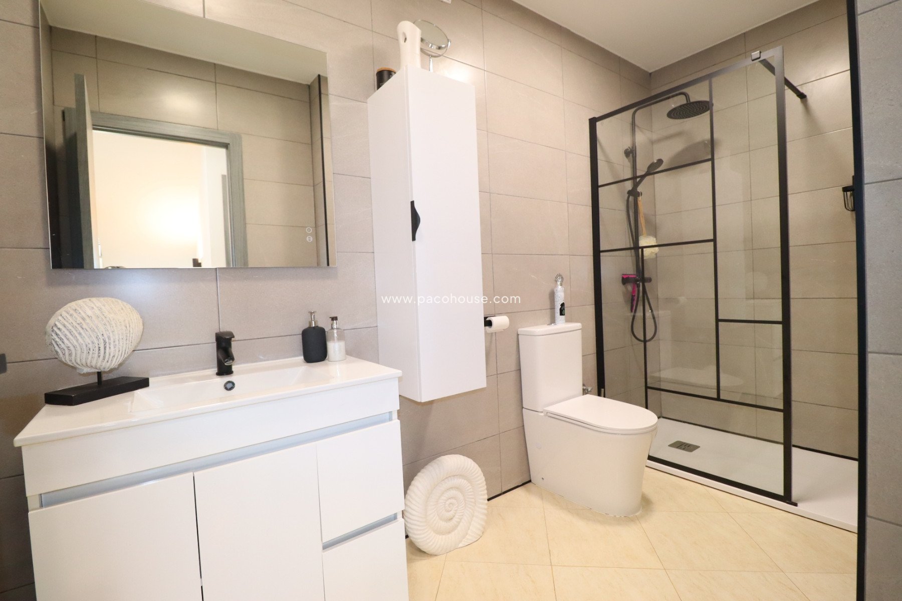 Resale - Villa -
Lorca