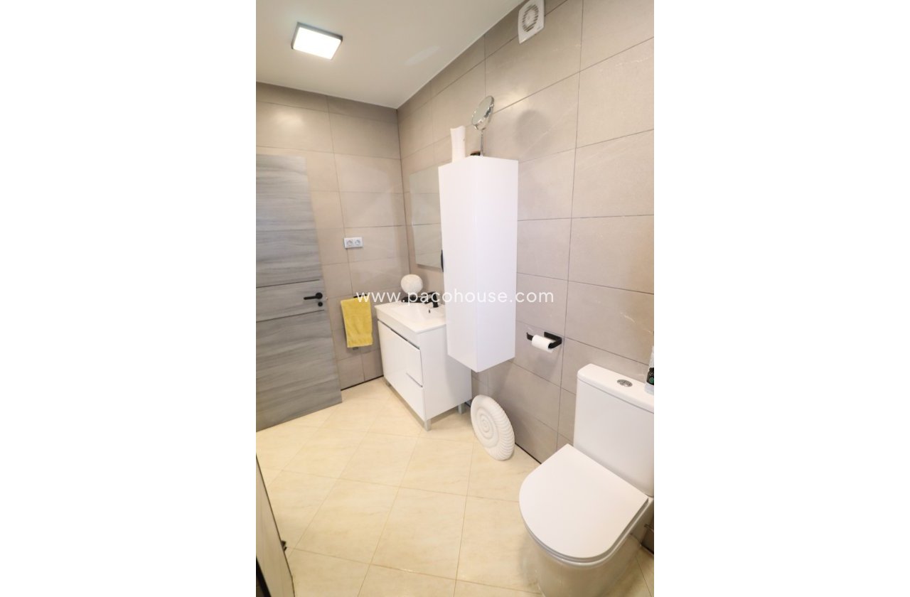 Resale - Villa -
Lorca