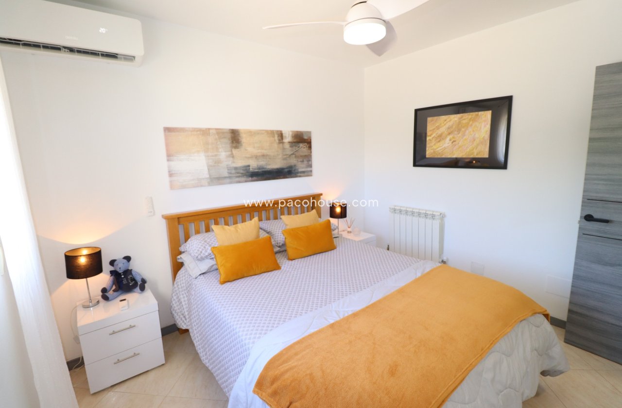 Resale - Villa -
Lorca
