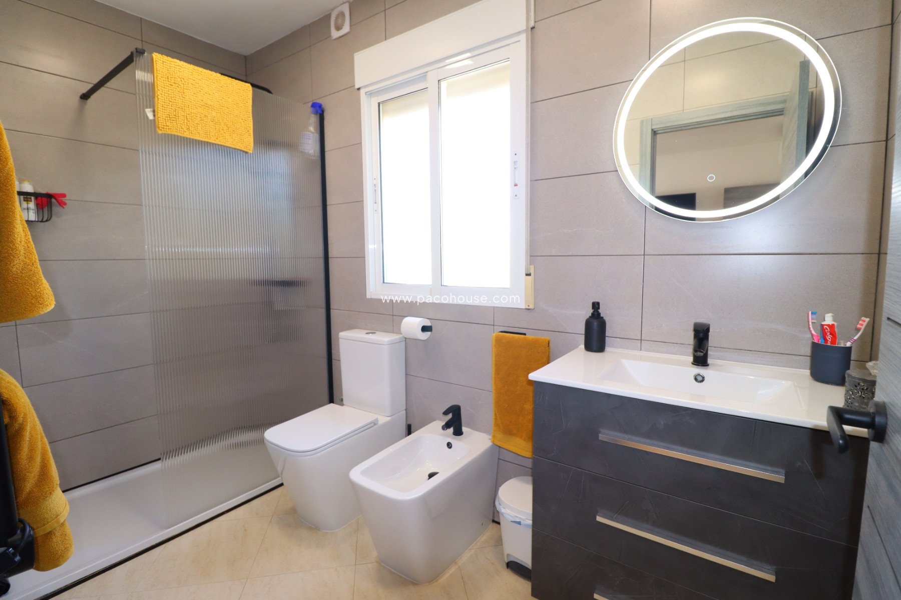 Resale - Villa -
Lorca
