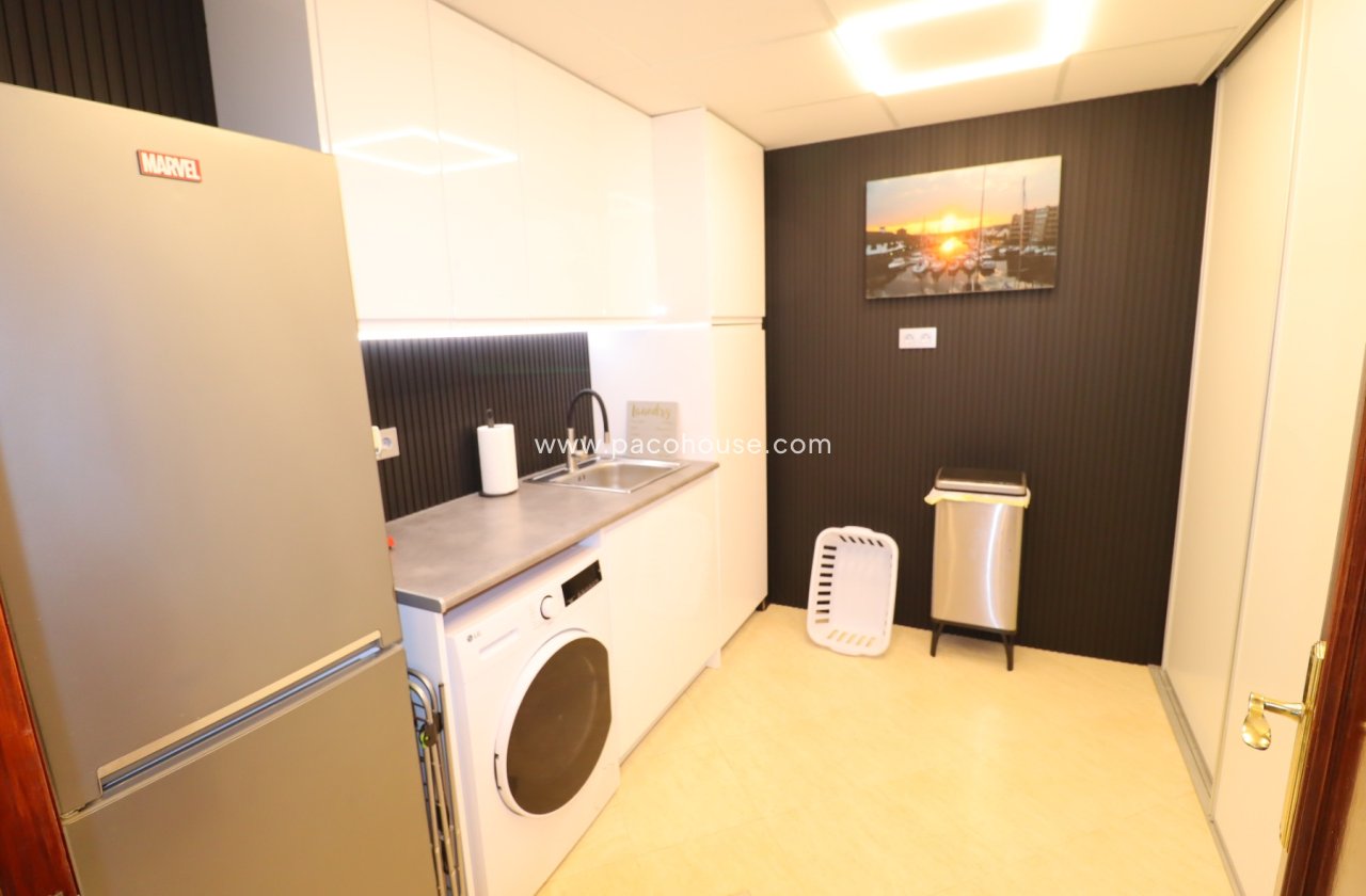 Resale - Villa -
Lorca