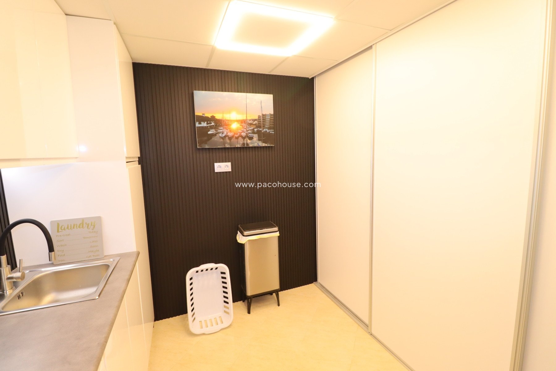 Resale - Villa -
Lorca