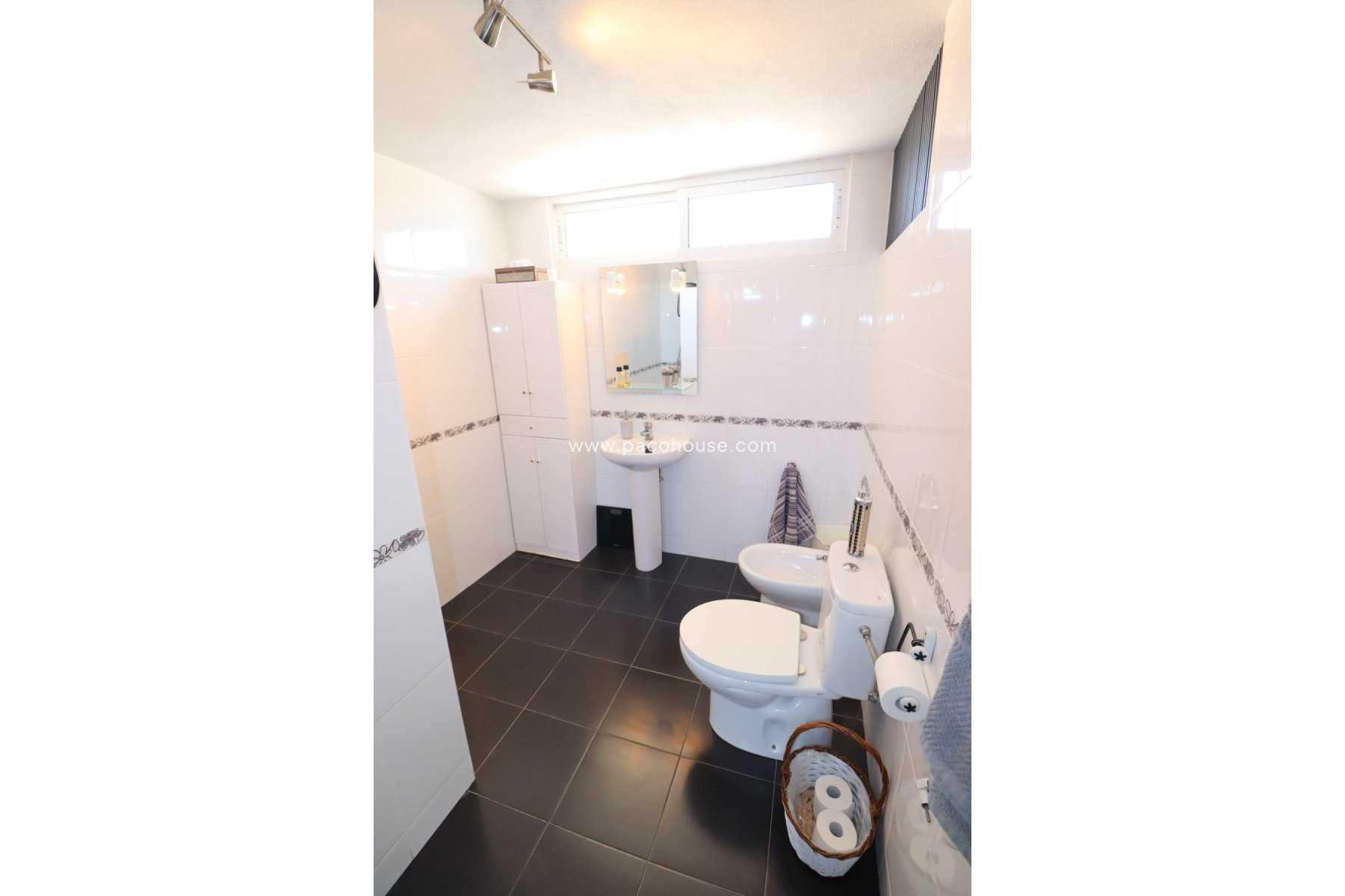 Resale - Villa -
Lorca