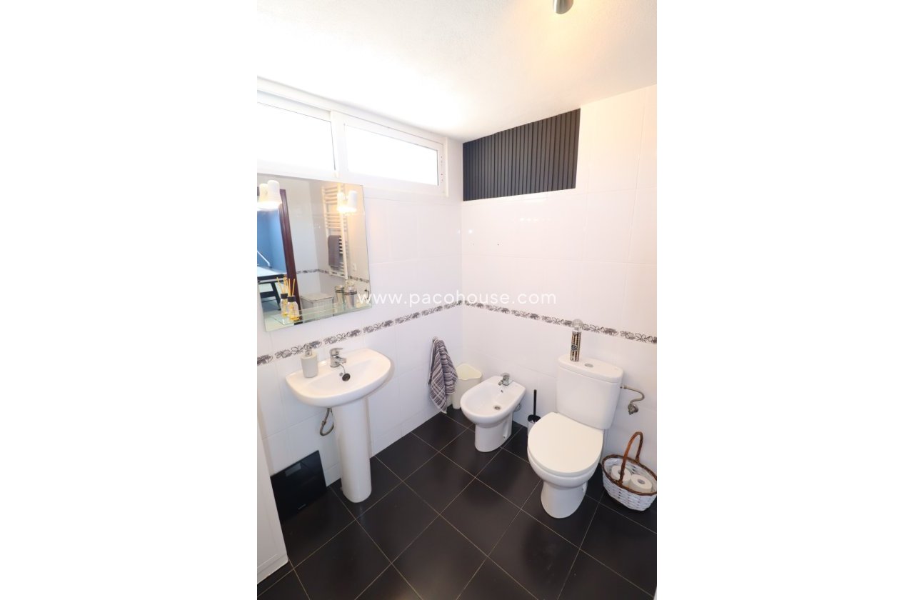 Resale - Villa -
Lorca