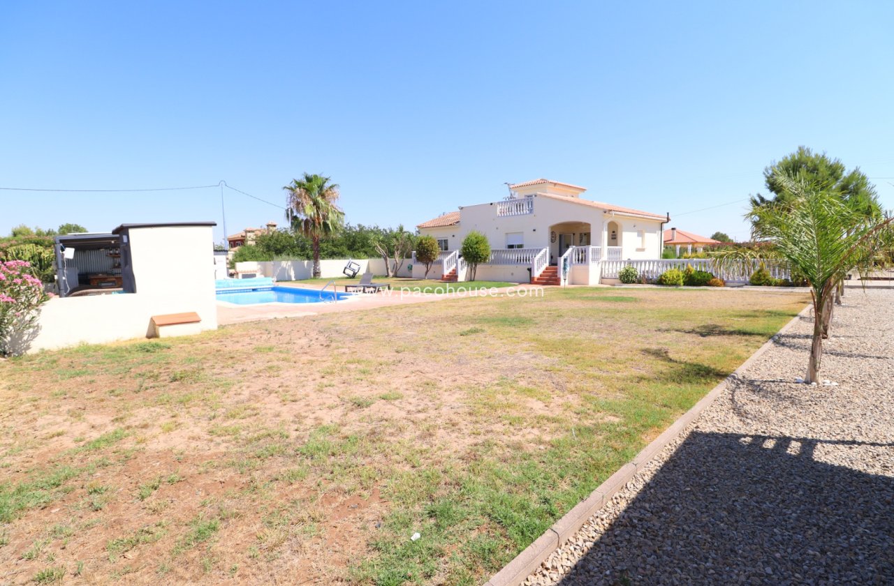 Resale - Villa -
Lorca