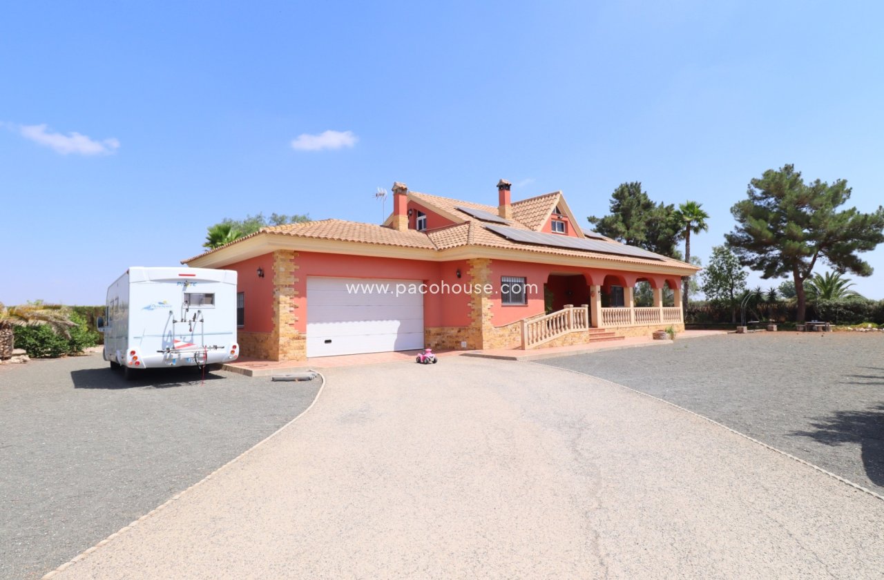Resale - Villa -
Lorca