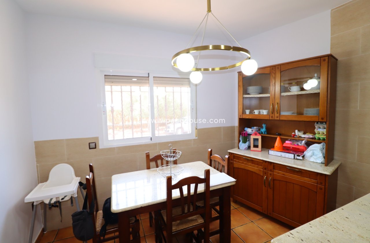 Resale - Villa -
Lorca