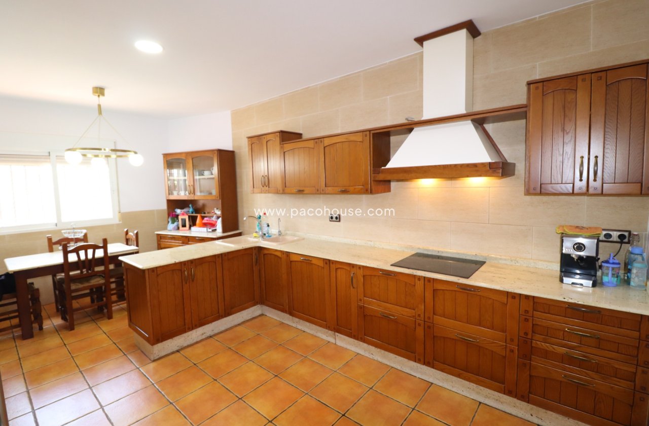Resale - Villa -
Lorca