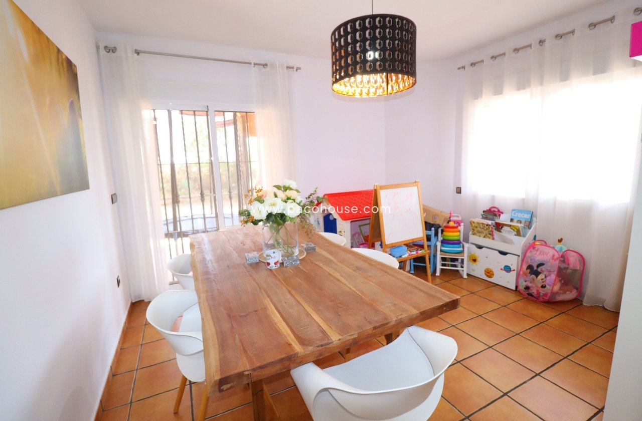 Resale - Villa -
Lorca