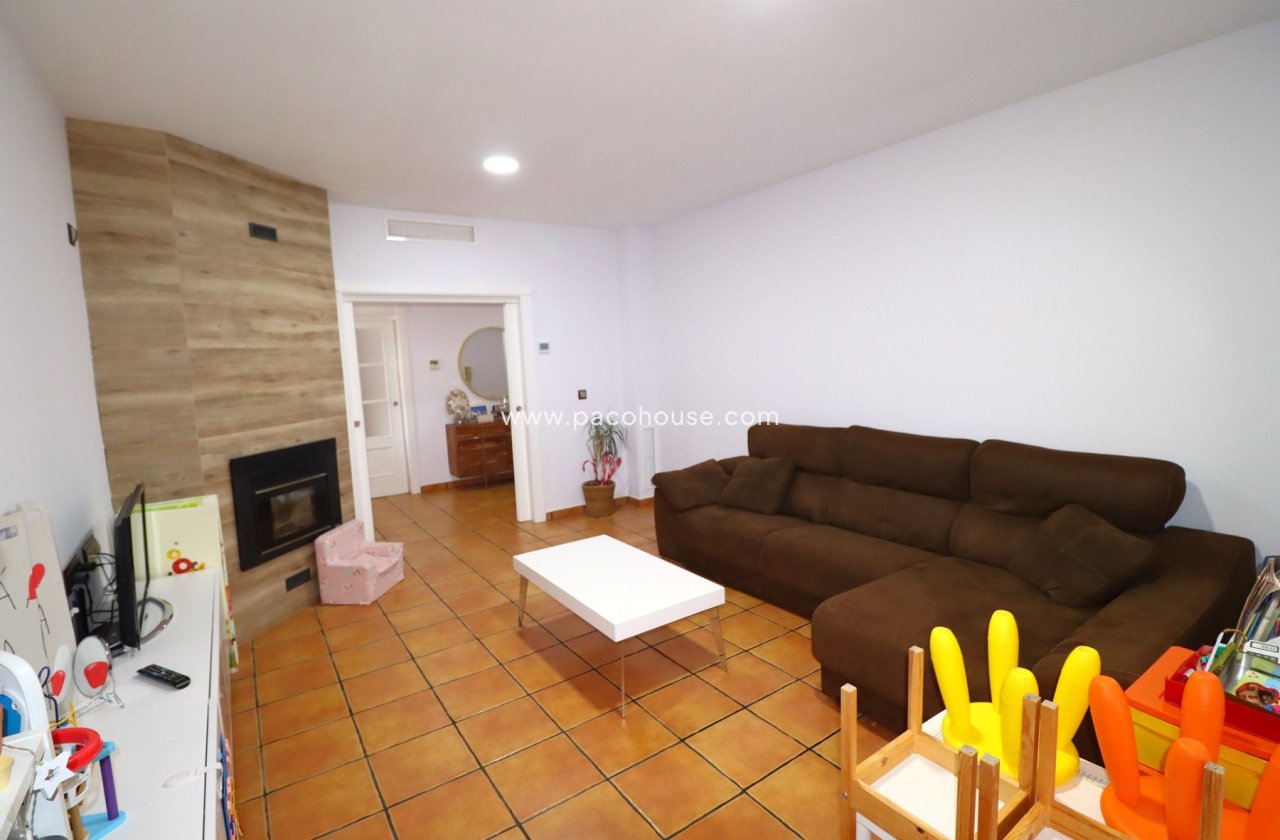 Resale - Villa -
Lorca