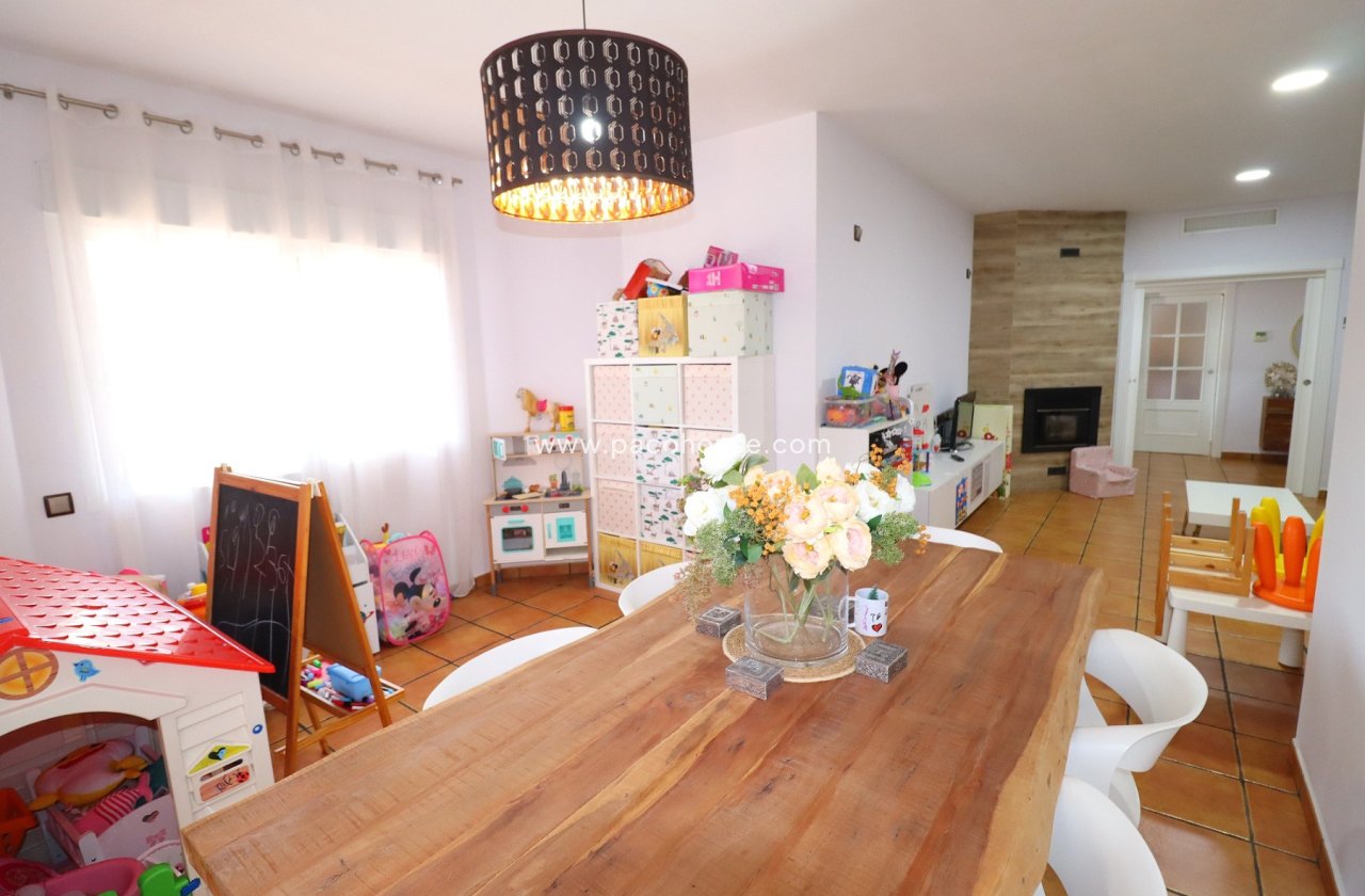 Resale - Villa -
Lorca
