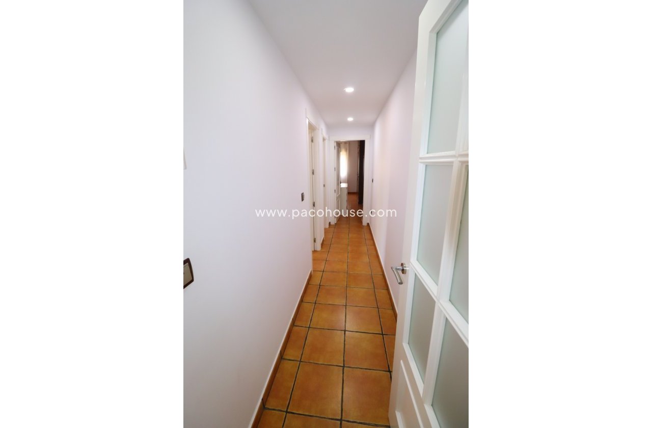 Resale - Villa -
Lorca