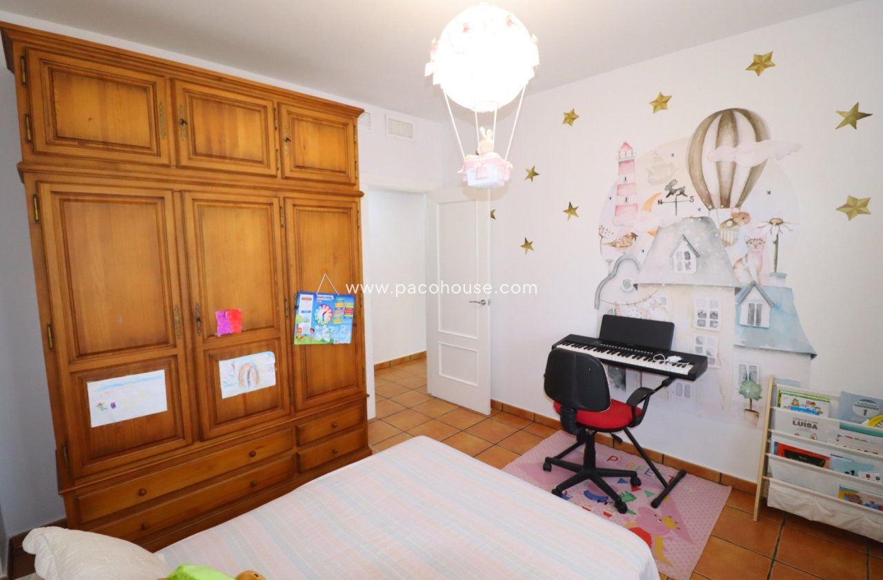 Resale - Villa -
Lorca