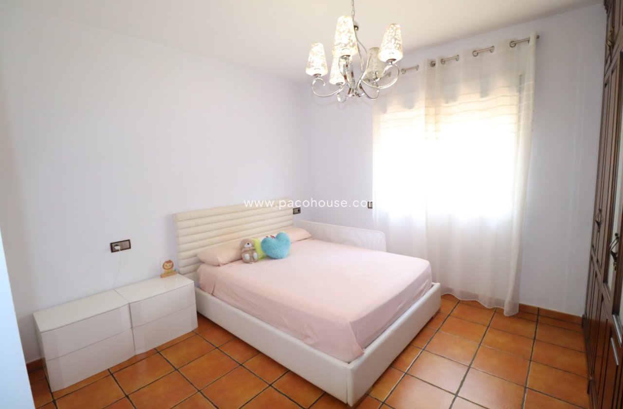 Resale - Villa -
Lorca