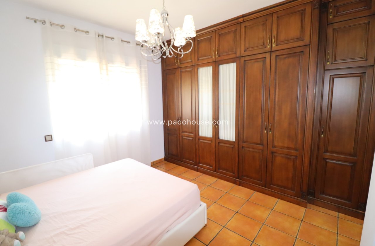 Resale - Villa -
Lorca