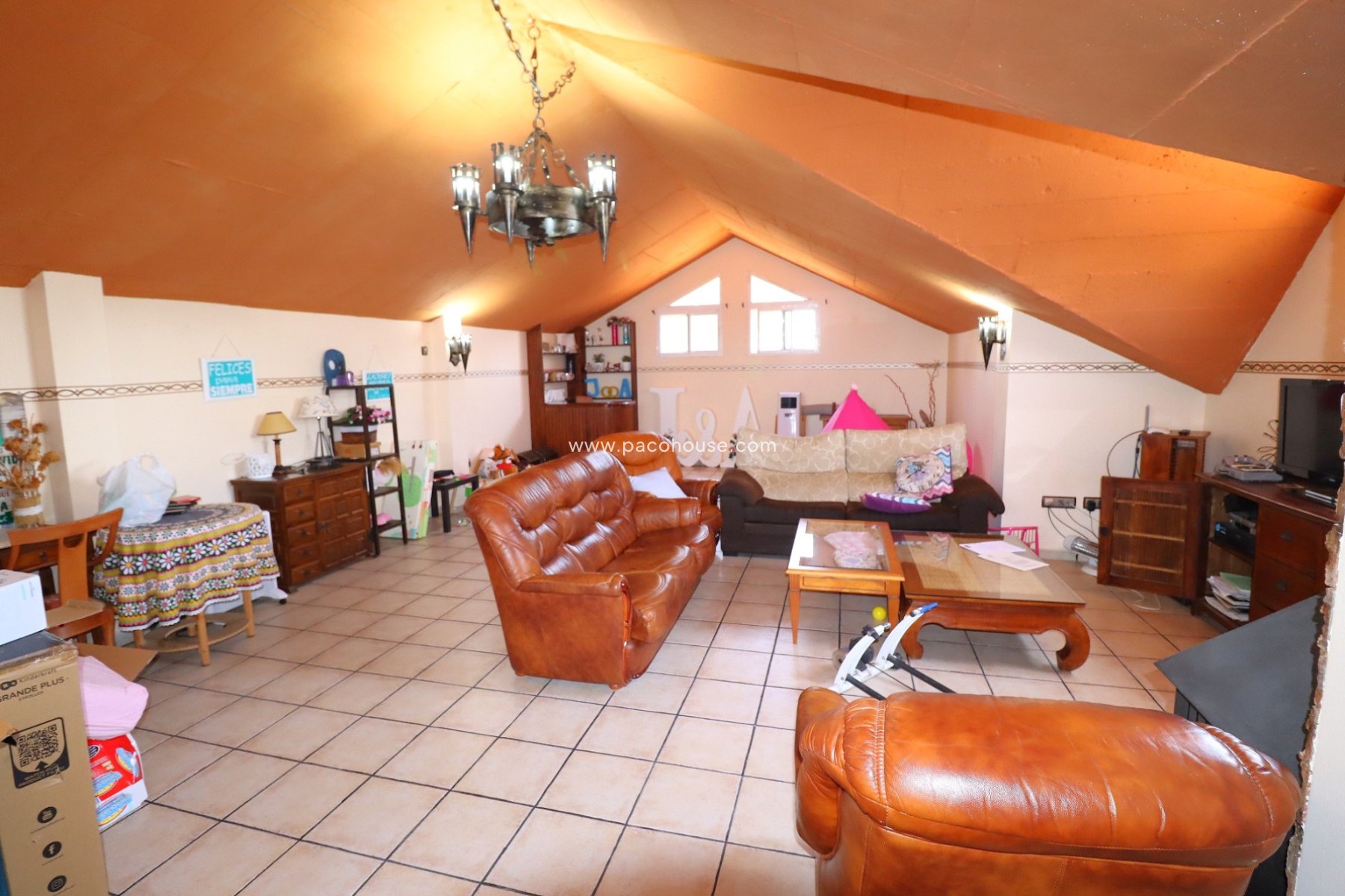 Resale - Villa -
Lorca