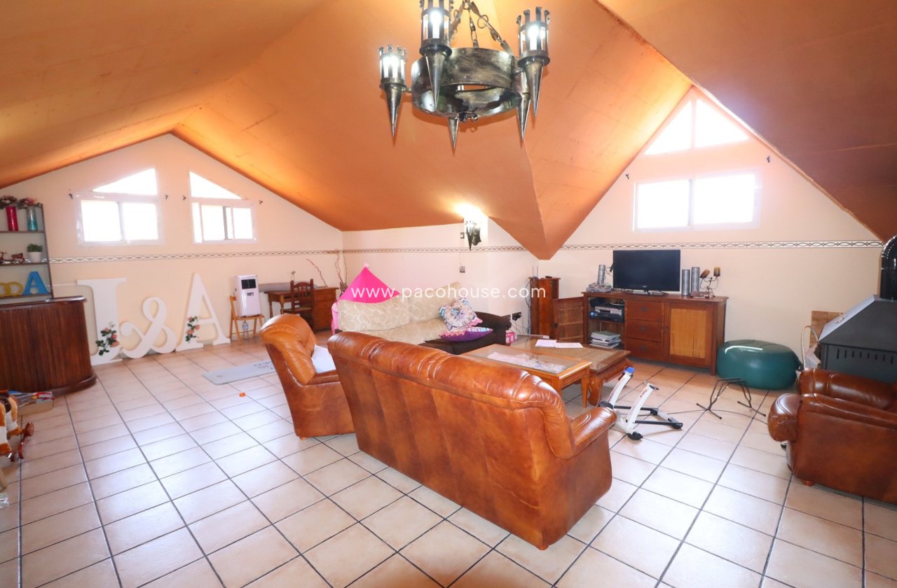 Resale - Villa -
Lorca