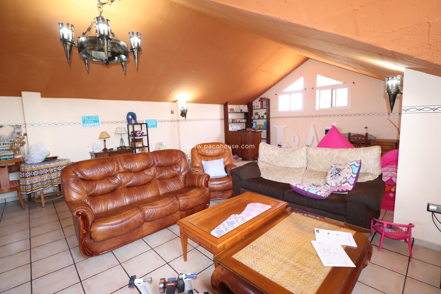 Resale - Villa -
Lorca