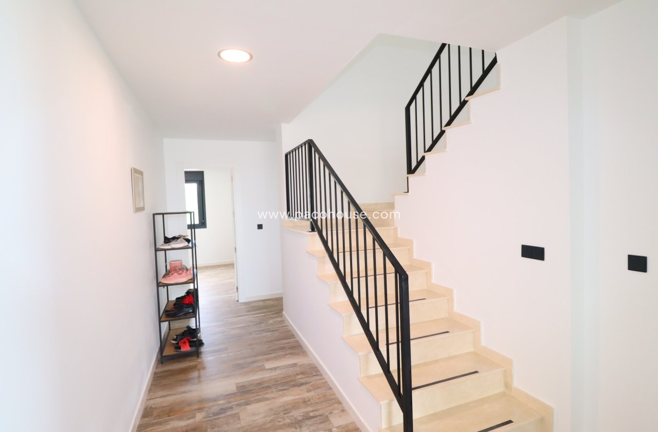 Resale - Villa -
Puerto Lumbreras