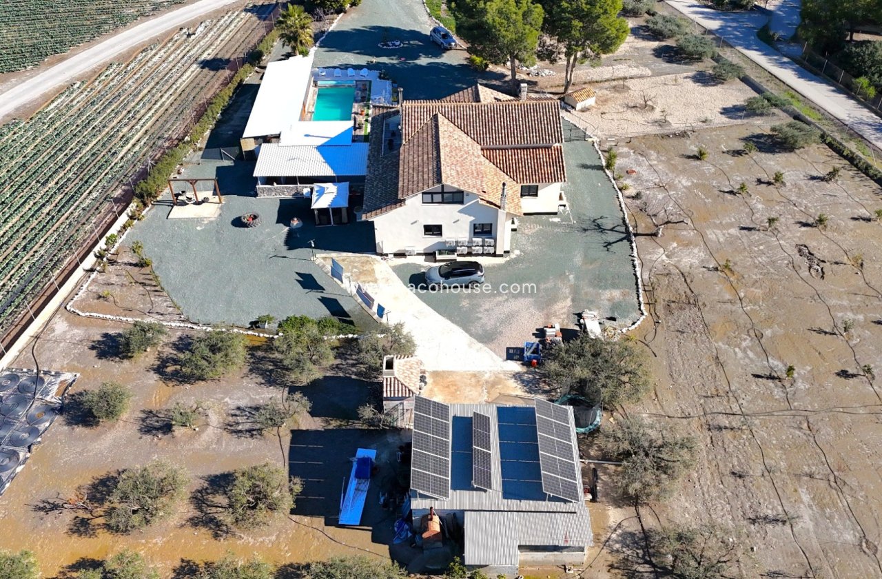 Resale - Villa -
Puerto Lumbreras